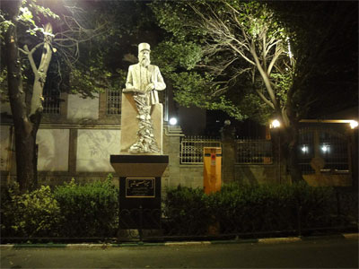 میرزا حسن رشدیه